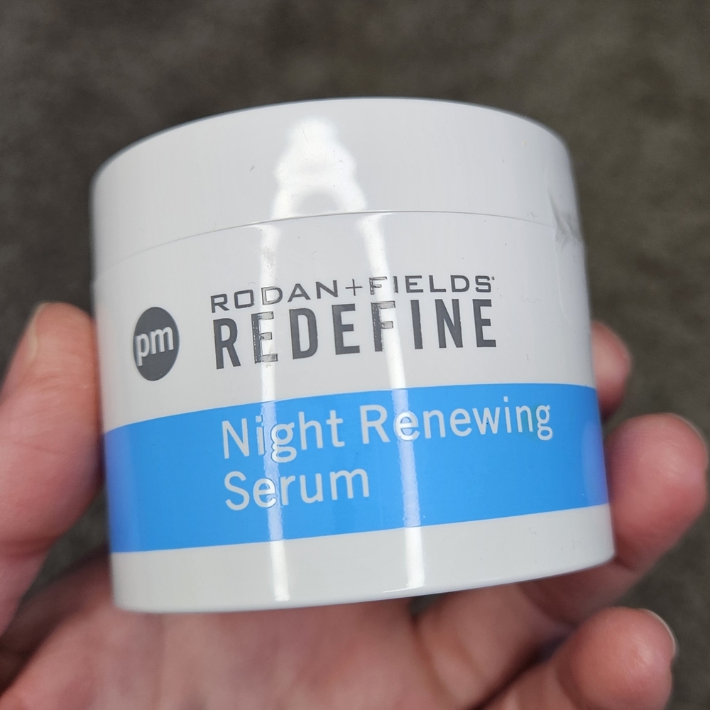 Rodan + Fields REDEFINE Night Renewing Serum - White and Blue Packaging